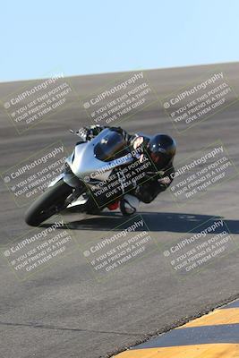 media/Nov-12-2023-SoCal Trackdays (Sun) [[5d1fba4e7d]]/Bowl (930am)/